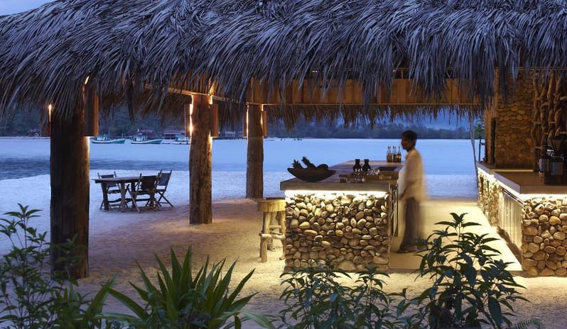 SONG SAA PRIVATE ISLAND - DRIFTWOOD BAR